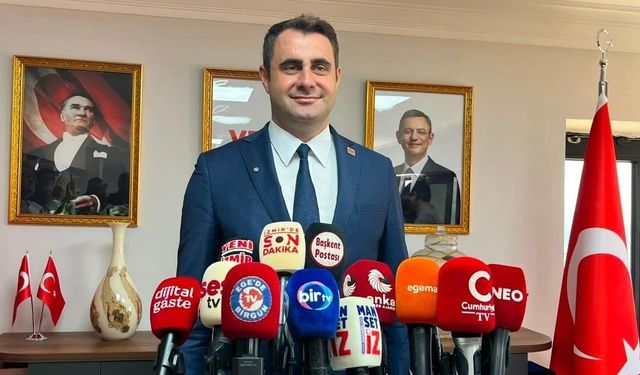 ‘CHP’de kalanların yürekleri Özgür Özel ile birlikte!’