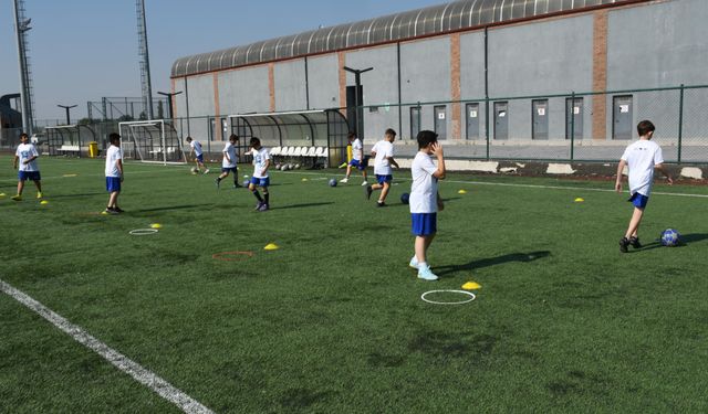 Büyükşehir Yaz Spor Okulları'ndan sağlıklı nesiller