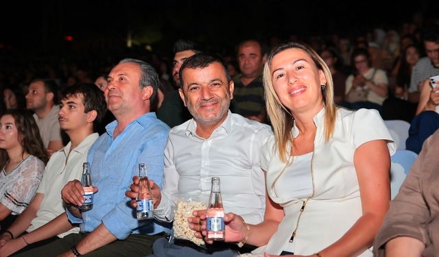 Denizli'de açık havada sinema keyfi başladı