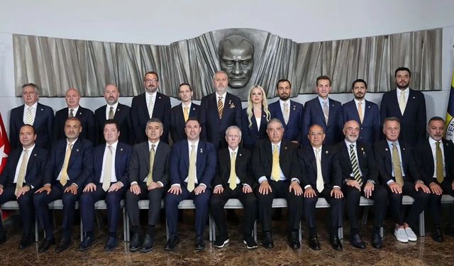 Fenerbahçe Futbol A.Ş.'de Yeni Yönetim Açıklandı