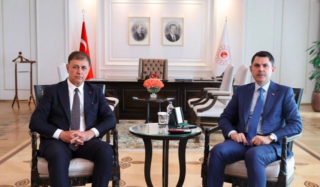 Cemil Tugay, Murat Kurum'u ziyaret etti