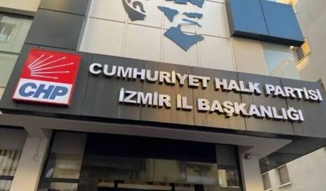 CHP İzmir’de üç İlçe Başkanı görevden alındı