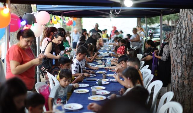 Karabağlar'da mahalle kültürü canlanıyor