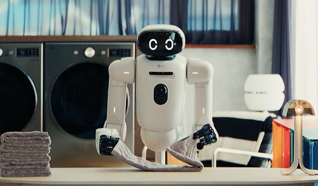 Ev işlerini üstlenen yapay zekâ destekli robot tanıtıldı