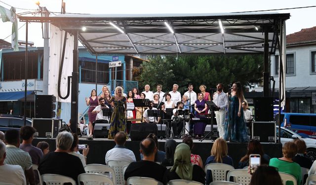 Gölyazı’da Sezen Aksu gecesi yaşandı