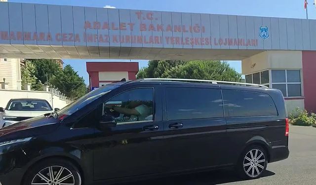 Özgür Özel'den Silivri'de tutuklulara ziyaret