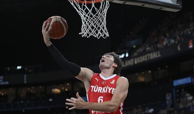 12 Dev Adam, İzlanda karşısında 8’de 8 peşinde