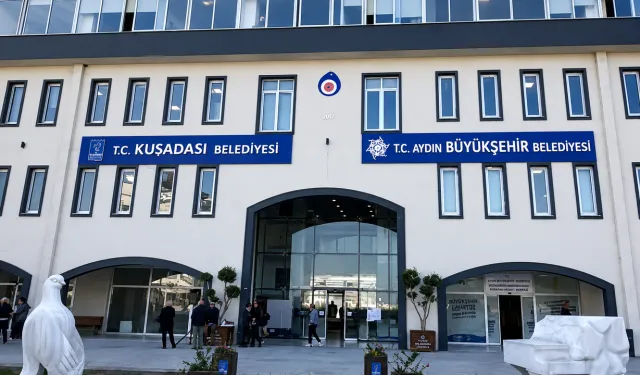 Kuşadası Belediyesi’ne 3. dalga operasyon
