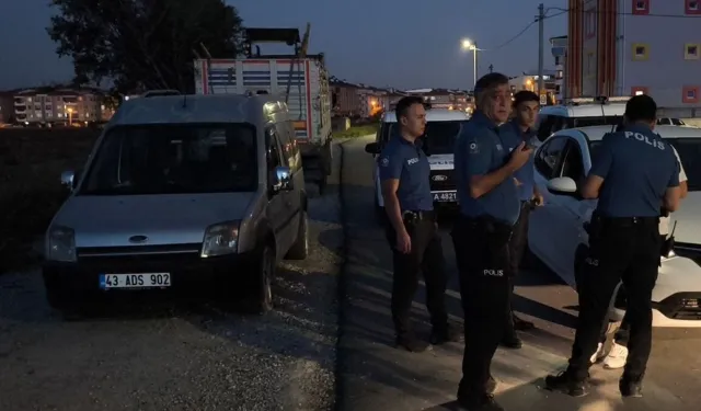Boşanma aşamasındaki eşini bıçakladı !