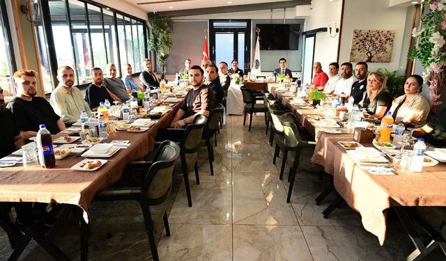 Bursaspor yönetimi ve taraftarı, emniyetiyle buluştu