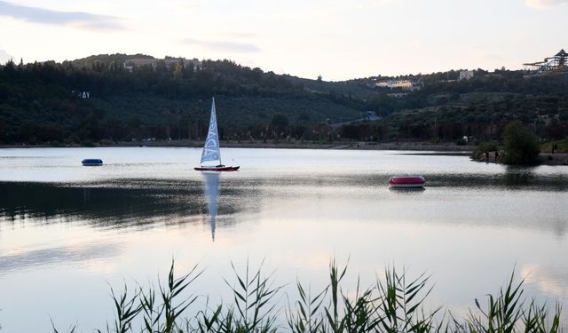 Bayraklıdede Mahallesi'nde Kuşadası yatırımlarıyla planlı dönüşüm