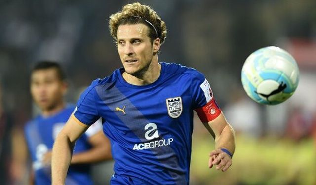 Uruguay Milli Takımı'nda Diego Forlan dönemi başladı