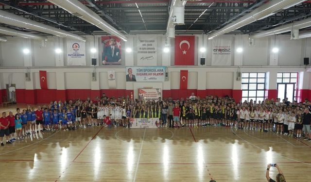 Ege’nin genç sporcuları Denizli’de buluştu