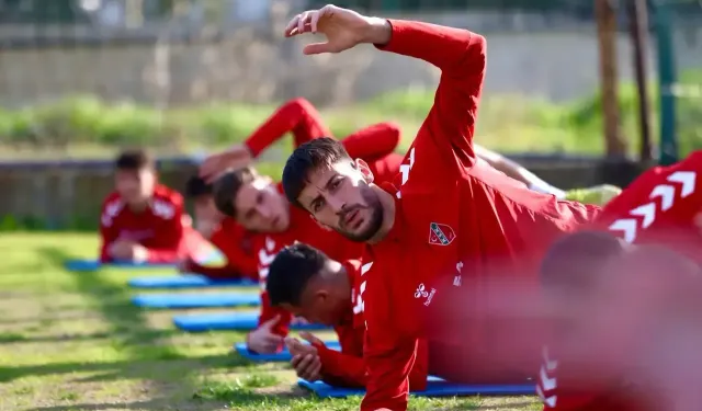 Karşıyaka, Erbaaspor ile hazırlık maçında berabere kaldı
