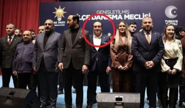 CHP'ye atanan ismin AKP rozeti taktığı ortaya çıktı
