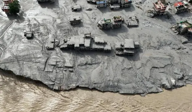 Nepal'deki selde can kaybı 270'e ulaştı
