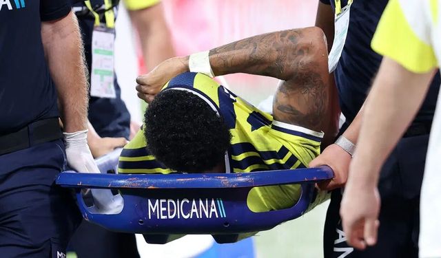 Fenerbahçe’den Jayden Oosterwolde açıklaması: Ameliyat oldu