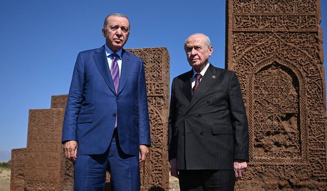 Erdoğan ve Bahçeli Ahlat'ta bir araya geldi