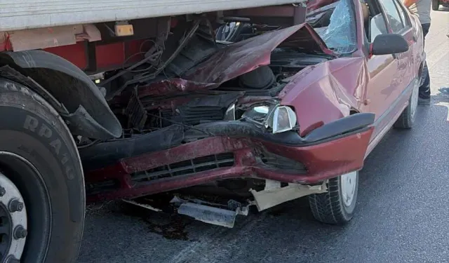 Otomobil TIR’a arkadan çarptı: 1 kişi hayatını kaybetti