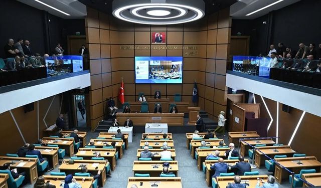 Üsküdar'da CHP'nin kazandığı seçime yürütmeyi durdurma