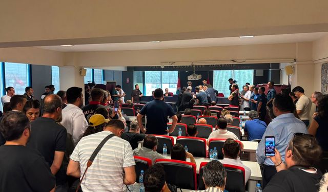 Menderes Belediyesi Başkanvekili seçimini AKP'nin adayı Asuman Şen kazandı!