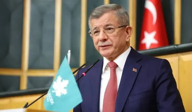 Davutoğlu hakkında “Cumhurbaşkanına hakaret” soruşturması