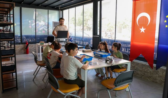 Eğitimde fırsat eşitliği Efeler'de yükseliyor