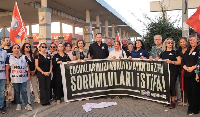 Eğitimcilerden ‘beyaz önlüklü’ protesto: Üç gün siyah giyineceğiz