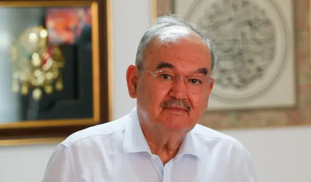 Burhan Özfatura hayatını kaybetti