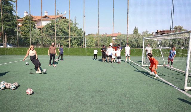 Merkezefendi'de geleceğin kalecileri yetişiyor
