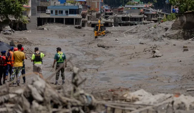 Nepal’de sel felaketi: Can kaybı 1114’e yükseldi