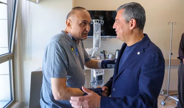 Bıçaklı saldırıda yaralanmıştı: Özel’den Meriç’e ziyaret