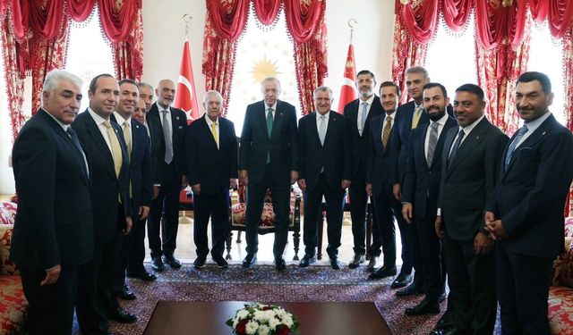 Erdoğan, 4 büyük kulübün başkanını Dolmabahçe'de kabul etti