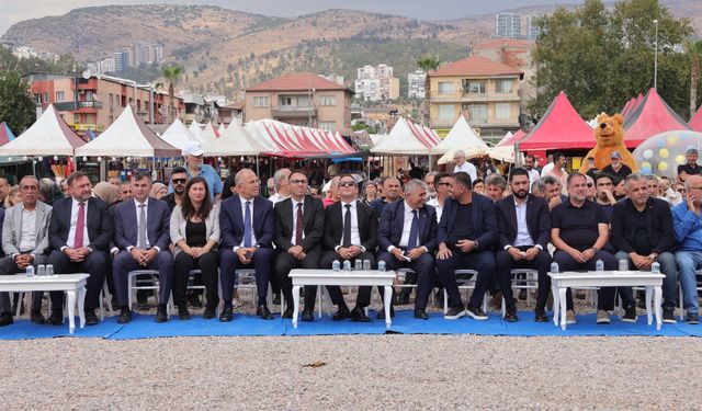 Kars-Ardahan-Iğdır festivali protokolü temastan çekindi!