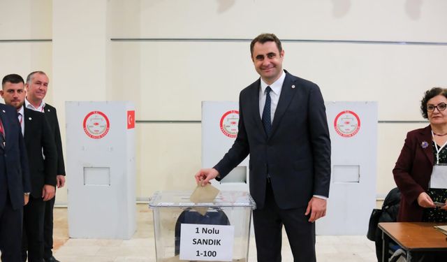 Çağatay Güç yeniden il başkanı seçildi!