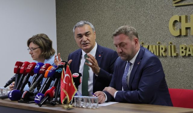 Sarı: Altınızı ne kadar ıslattınız da parti değiştiriyorsunuz?