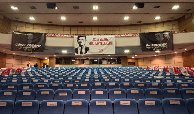 Yeni Parti İzmir’de kongre heyecanı: İmamoğlu ile merhum başkanlar da salonda!
