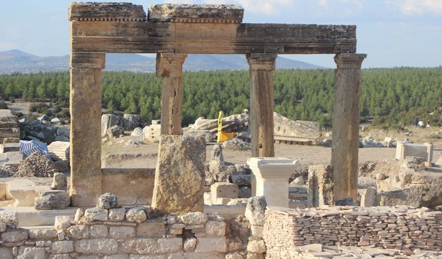 “Uşak birçok uygarlığı barındıran açık hava müzesidir”