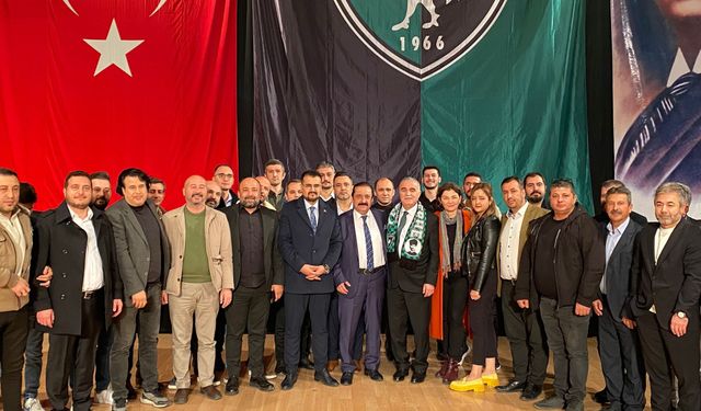 Denizlispor’da yeni yönetim umutla göreve başladı