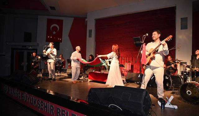 Manisa Nazım Hikmet’i Bedreddin Oratoryosu ile andı