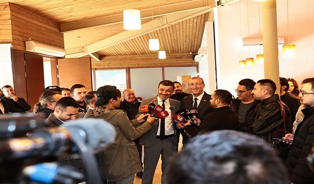 Başkan Çavuşoğlu, Denizli basını ile bir araya geldi