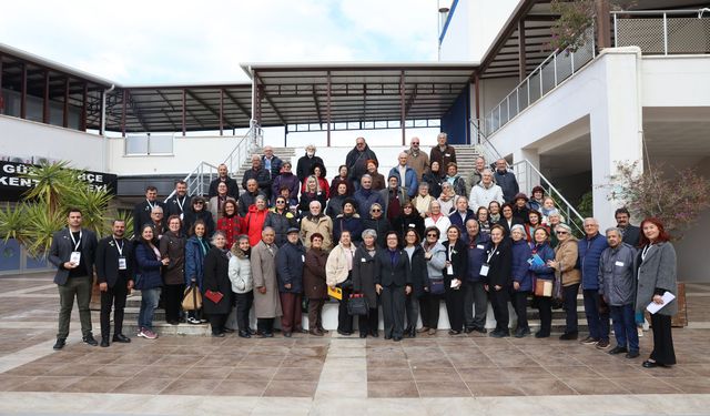 Güzelbahçe 3. Yaş Üniversitesi Eğitimleri Başladı