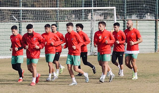 Karşıyaka’da futbolcular antrenmana çıkmadı