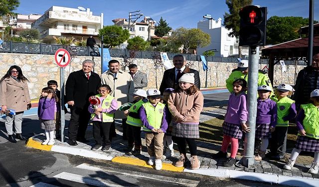 Kuşadası Belediyesi 1738 öğrenciye trafik eğitimi verdi