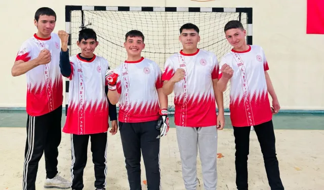 Kulalı Özel eğitim öğrencileri futsalda il birincisi oldu