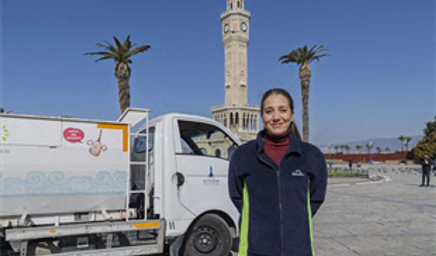 İzmir’de kadın emeği kenti güzelleştiriyor