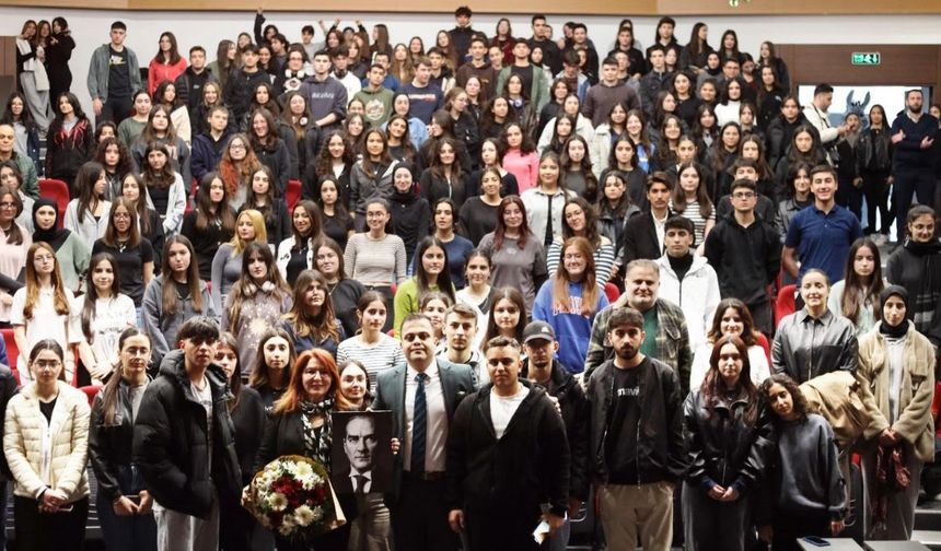 Torbalı'da Kariyer Sohbetleri'nin ikincisi düzenlendi: Lale Orta konuk oldu