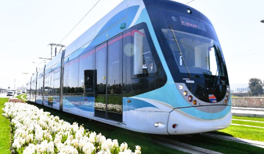 22 Mayıs Perşembe İzmir tramvay sefer saatleri belli oldu!