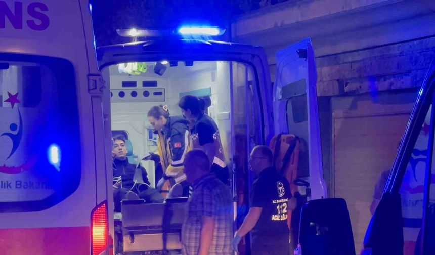 2 otomobil kafa kafa çarpıştı: 6 yaralı