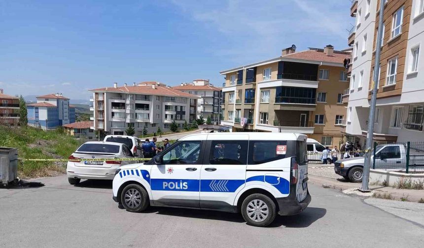 Ankara’da 14 yaşındaki kız çocuğu başından vurulmuş halde ölü olarak bulundu
